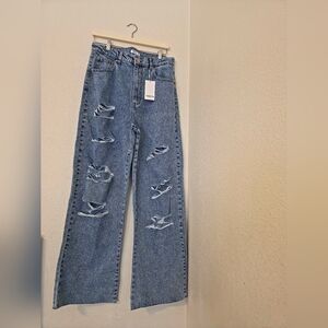 TONY'S NEW YORYClassic Blue Straight Leg Distressed Jeans
